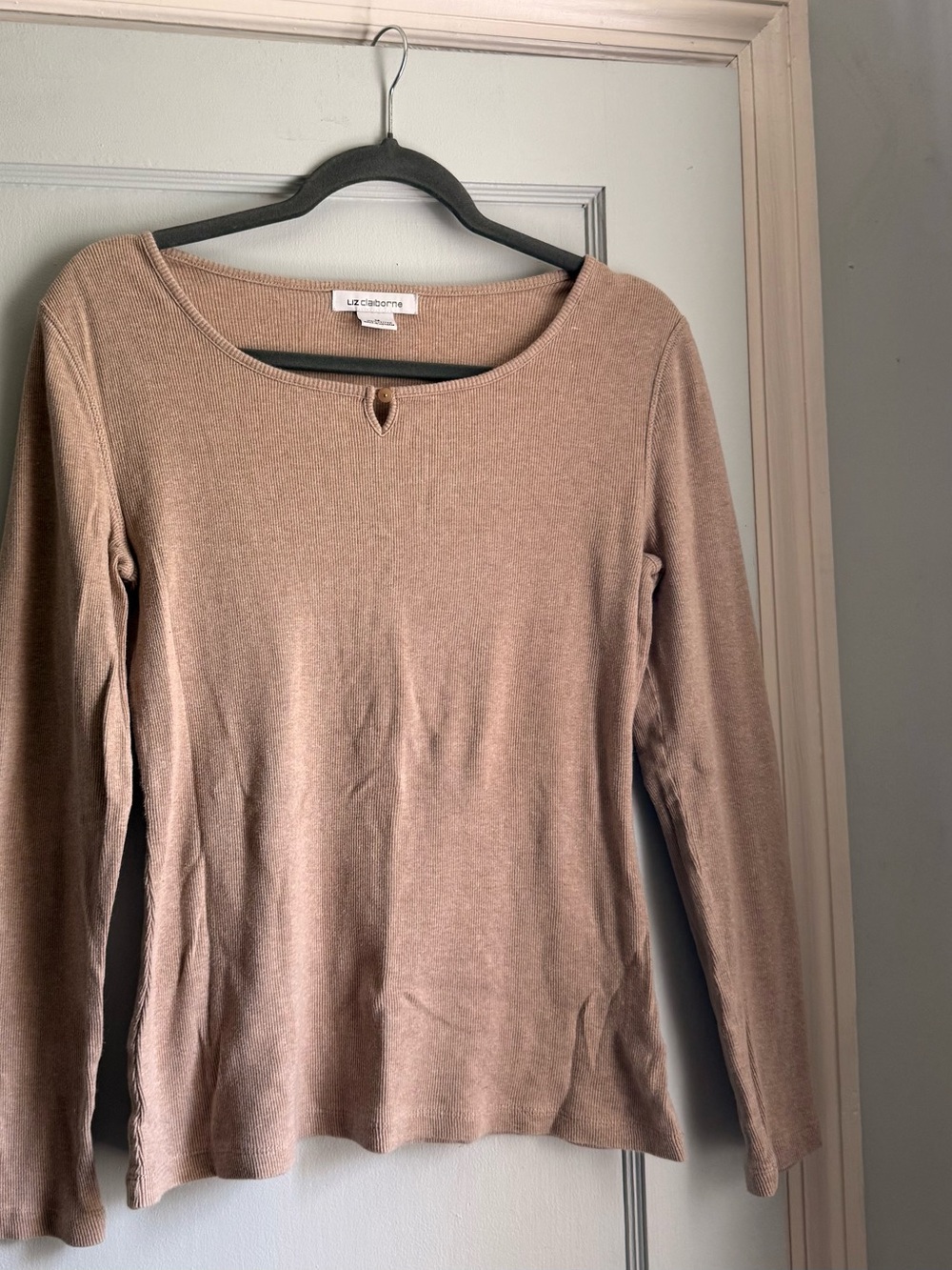 Liz Claiborne Taupe Scoop-Neck Long Sleeve Top with Keyhole Accent